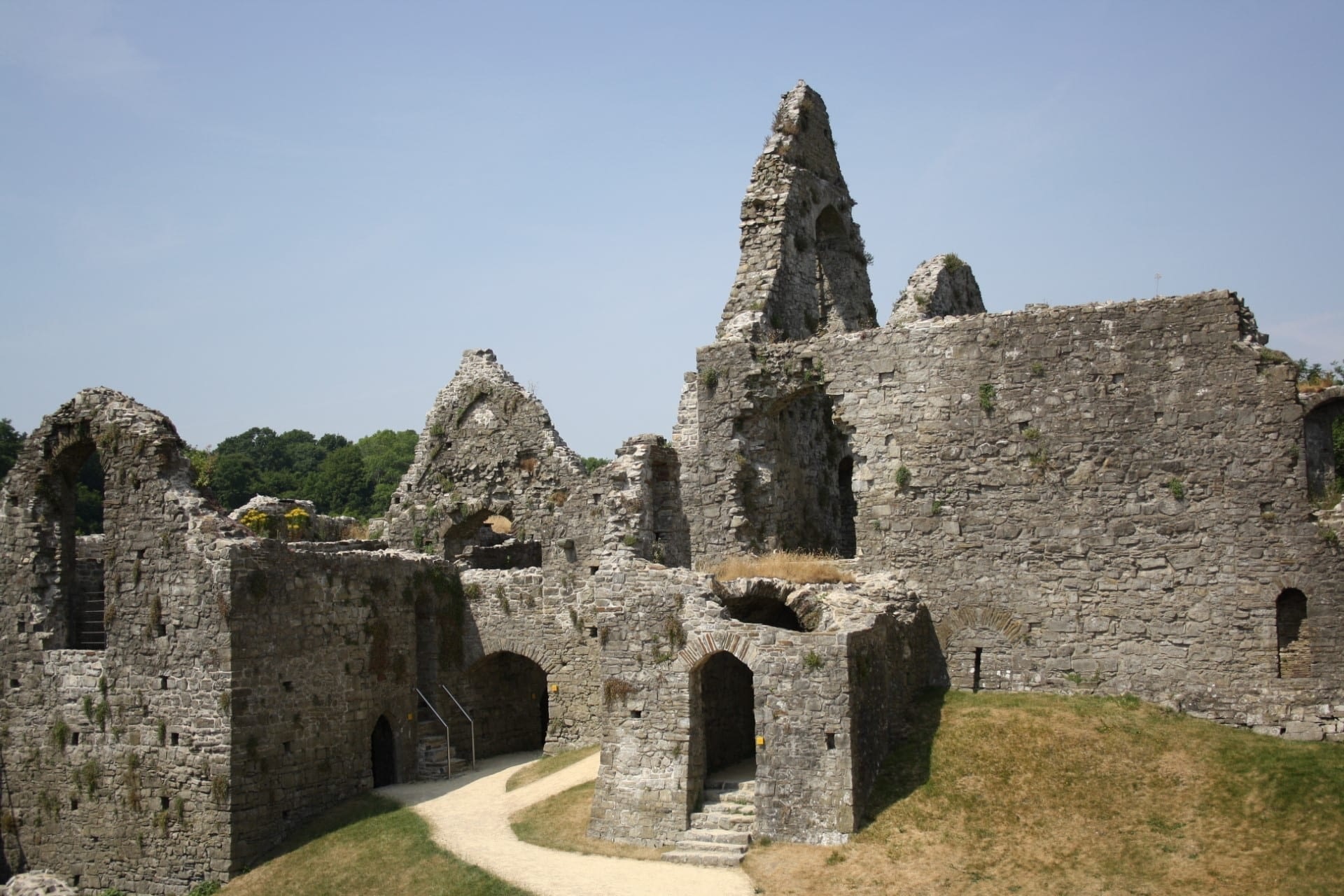 Swansea Attractions - Oystermouth Castle