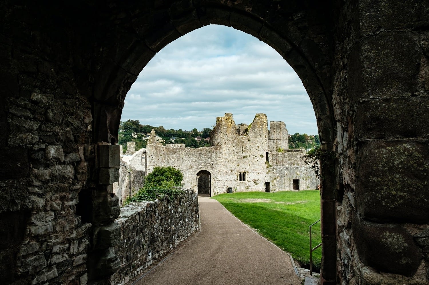 castles in carmarthenshire